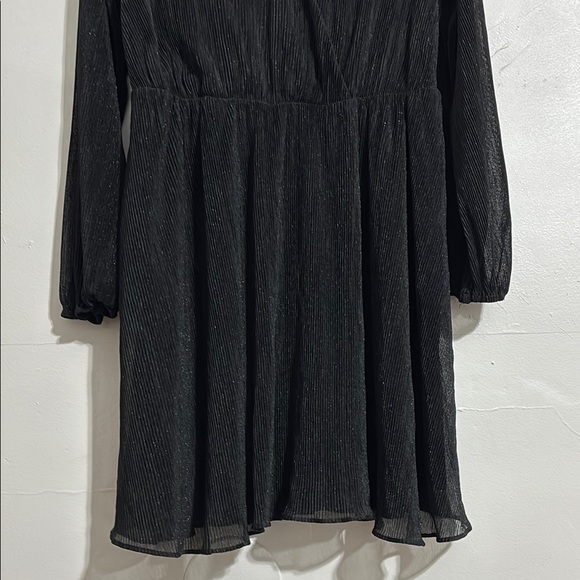 NWT Black Glitter Plissé Mini Dress V-Neck Long Sleeve Metallic Sparkle large - Picture 7 of 13
